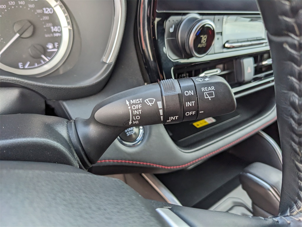 Vehicle image 36 of 39