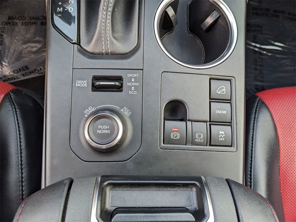 Vehicle image 29 of 39
