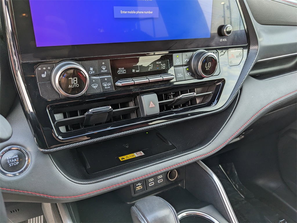 Vehicle image 27 of 39