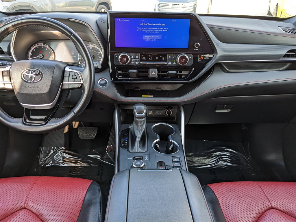 Vehicle image 18 of 39