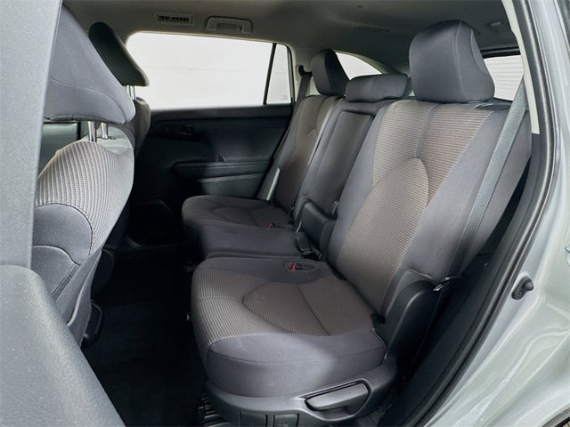 Vehicle image 15 of 20