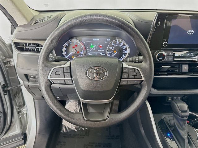 Vehicle image 11 of 20