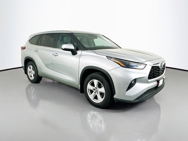 Vehicle image 3 of 31