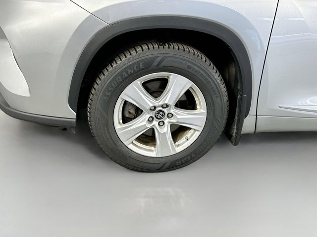 Vehicle image 30 of 31
