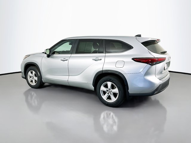 Vehicle image 7 of 31