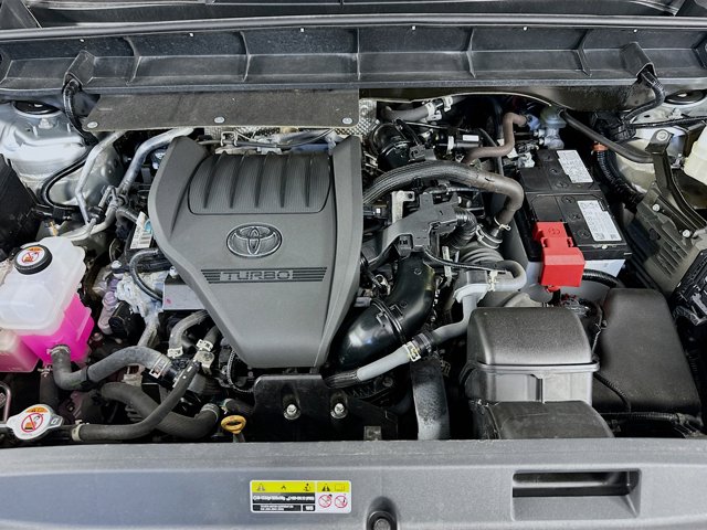 Vehicle image 29 of 31