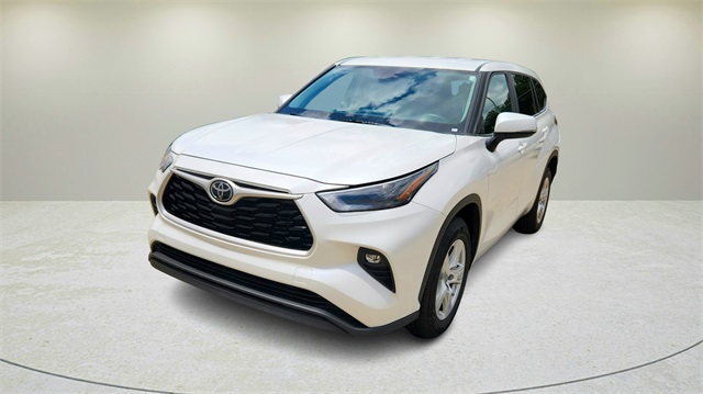 Vehicle image 1 of 34