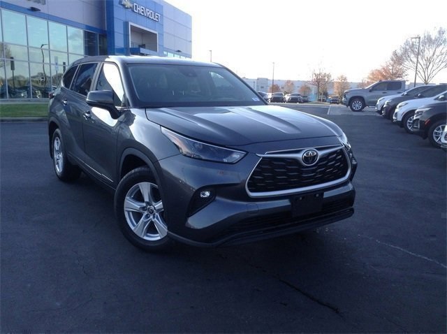 Vehicle image 5 of 37