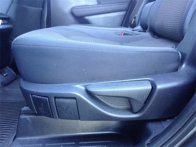 Vehicle image 17 of 37