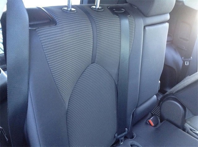 Vehicle image 26 of 37