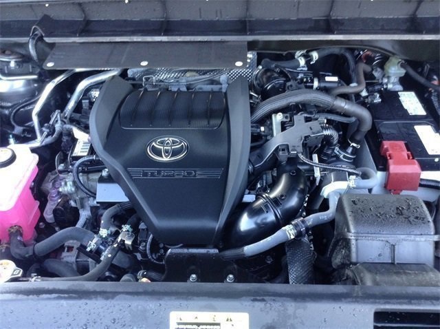 Vehicle image 31 of 37