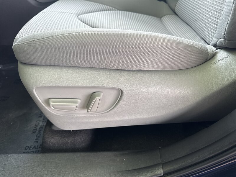 Vehicle image 33 of 33
