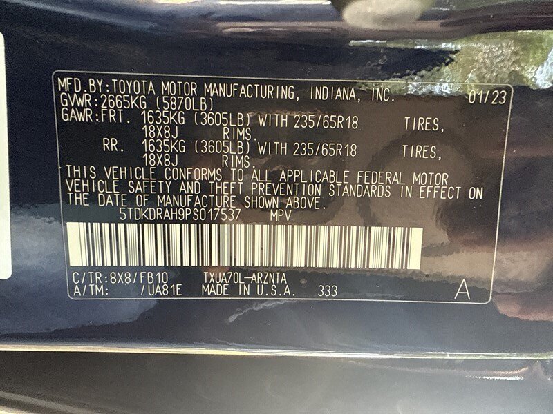 Vehicle image 29 of 33