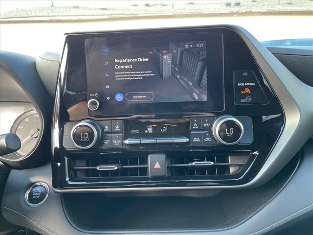 Vehicle image 20 of 30