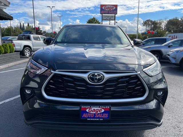 Vehicle image 3 of 30