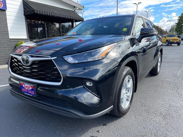Vehicle image 8 of 30