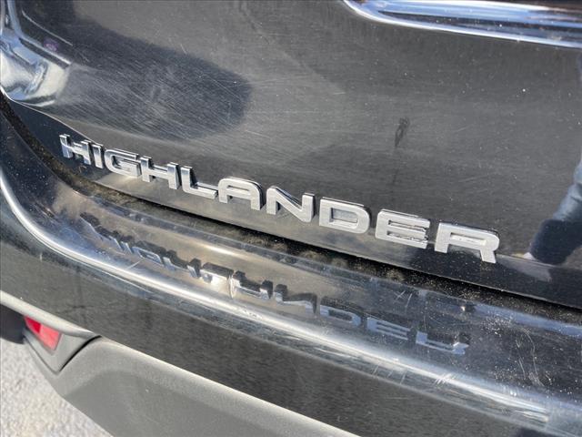 Vehicle image 10 of 30