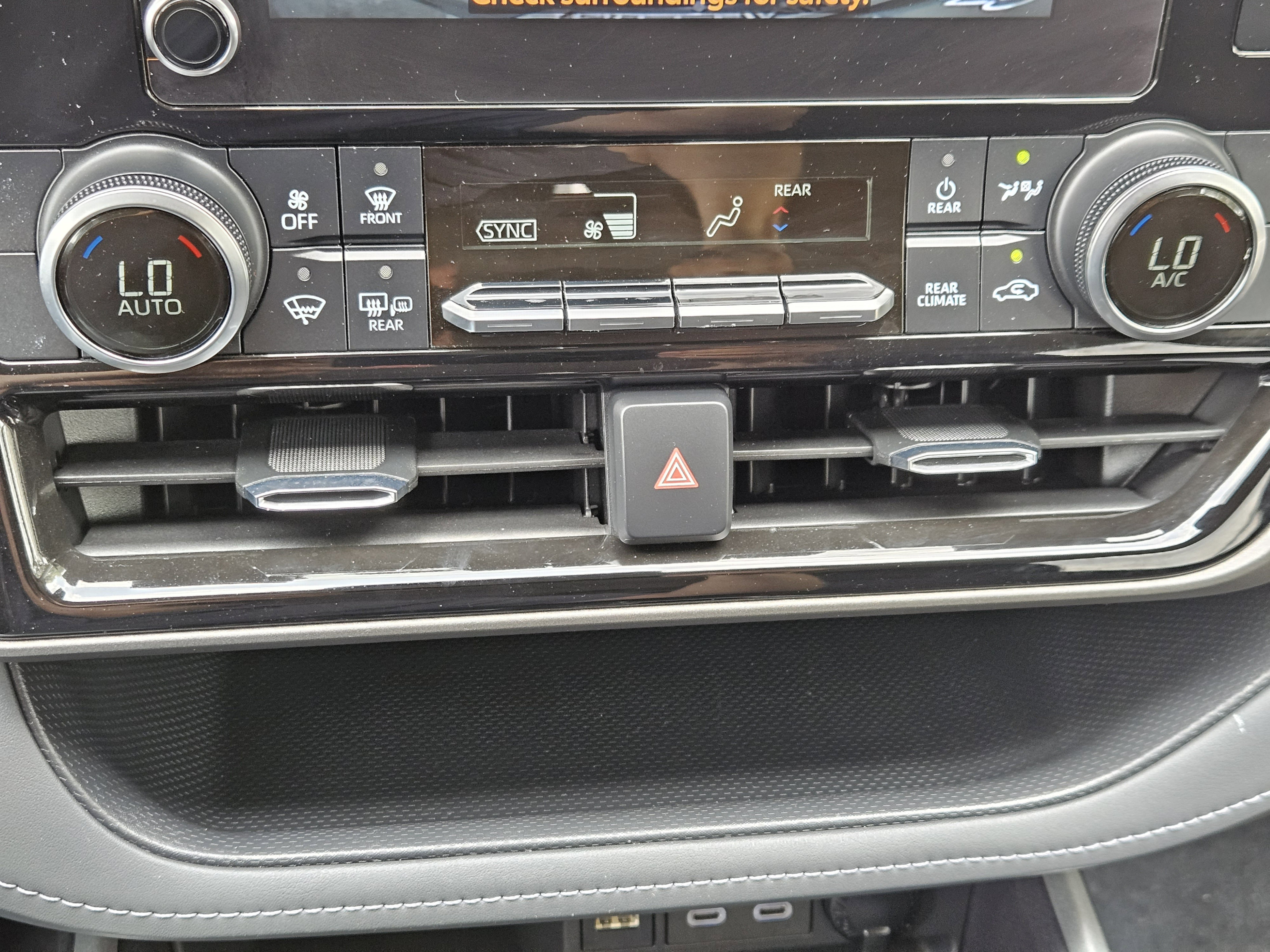 Vehicle image 15 of 24