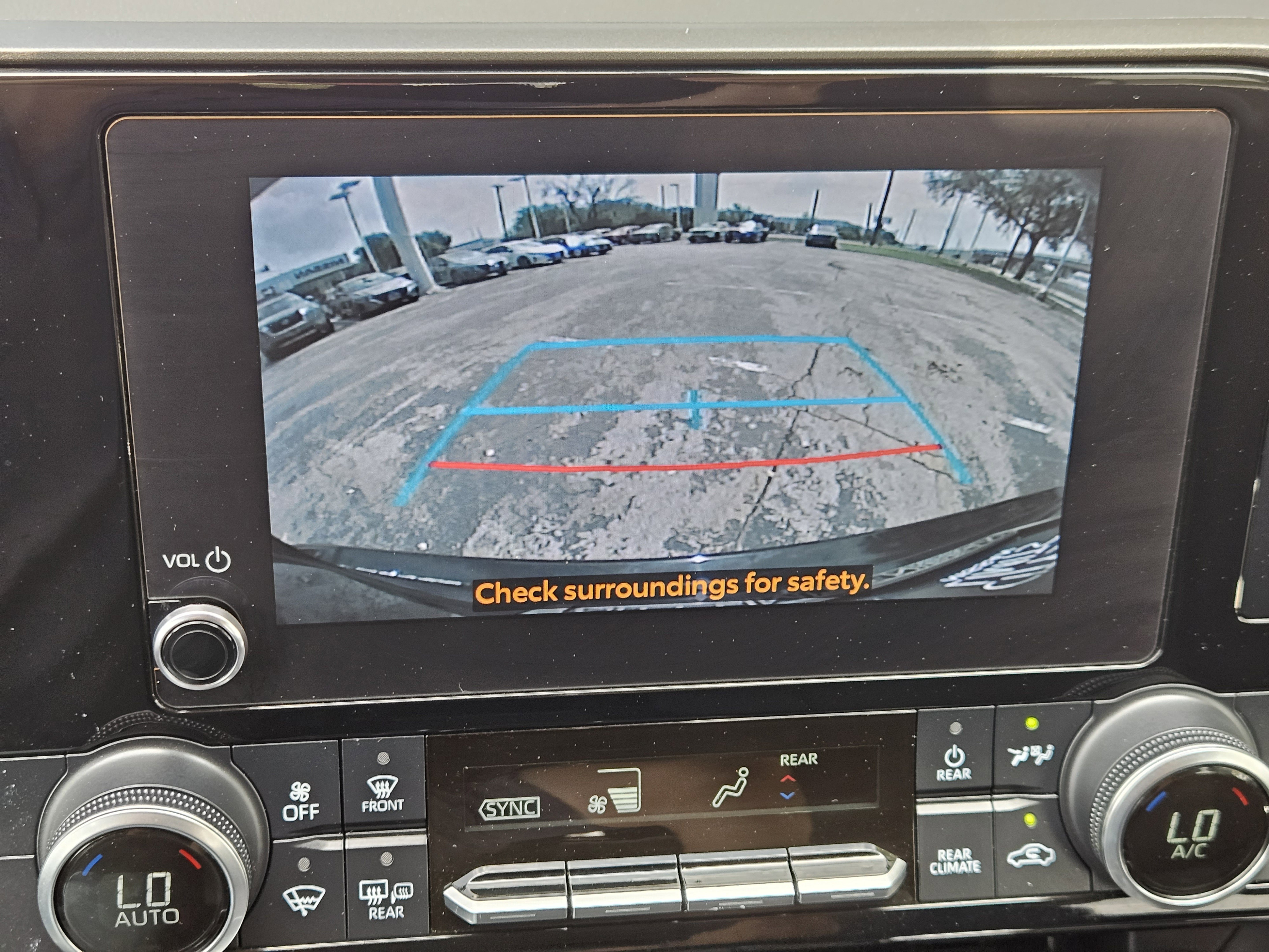 Vehicle image 14 of 24