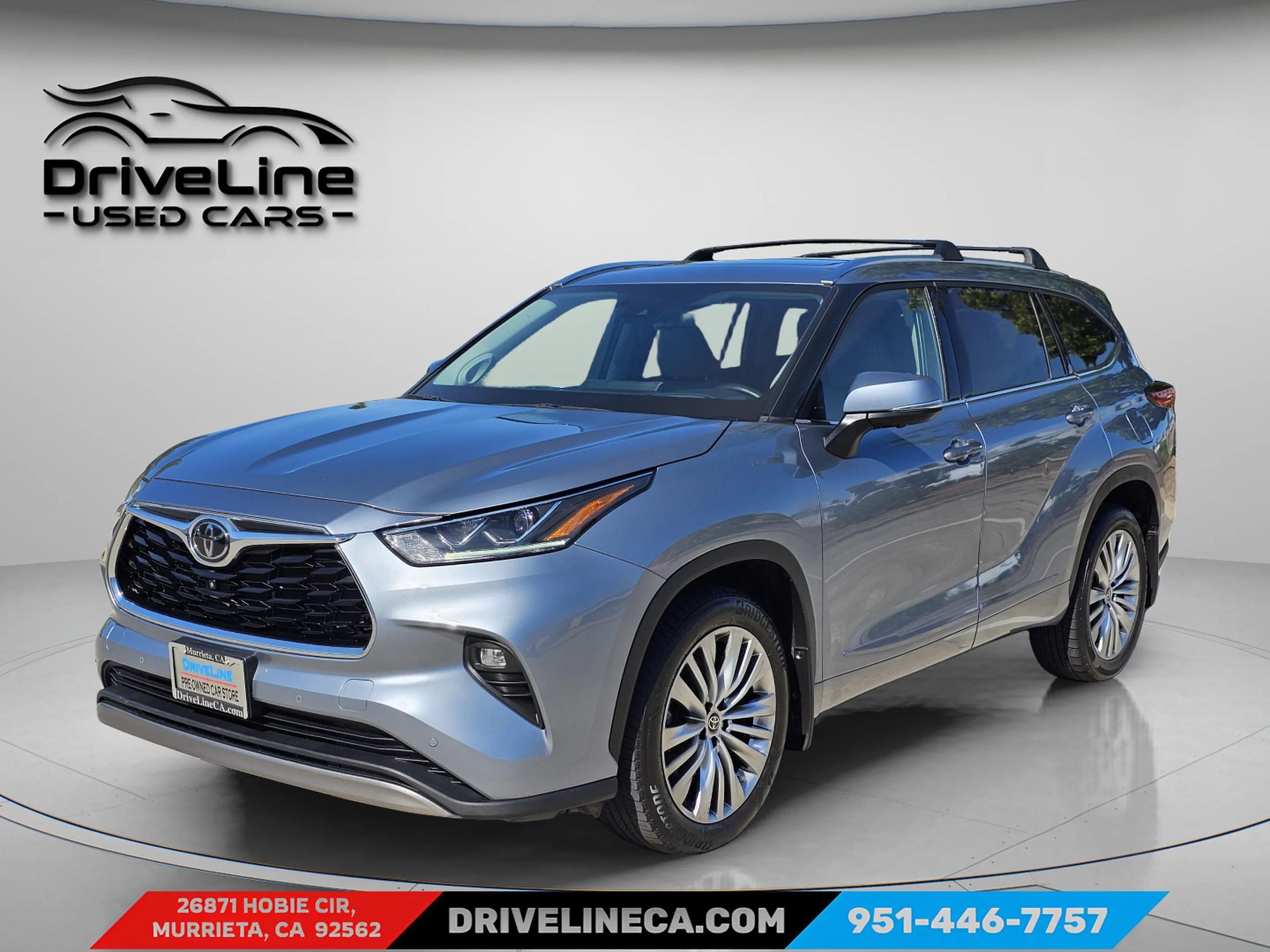 2023 Toyota Highlander Platinum Image 2 of 38