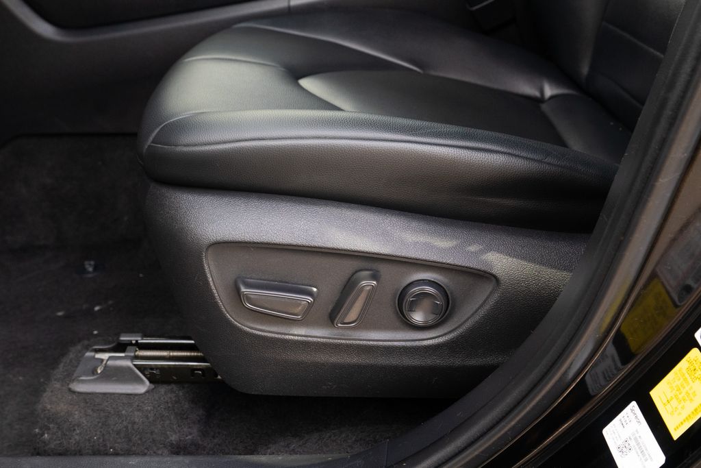 Vehicle image 44 of 44