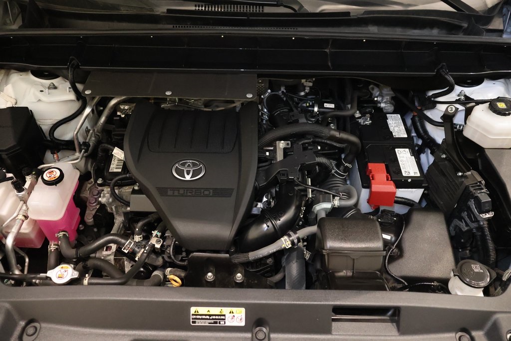 Vehicle image 10 of 33