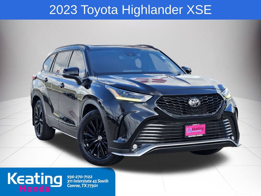 2023 Toyota Highlander XSE Image 3 of 31