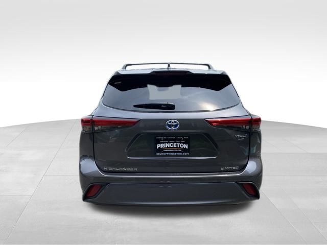 Vehicle image 8 of 56