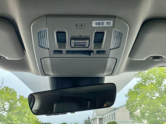 Vehicle image 41 of 56