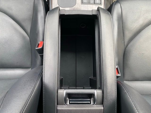 Vehicle image 45 of 56