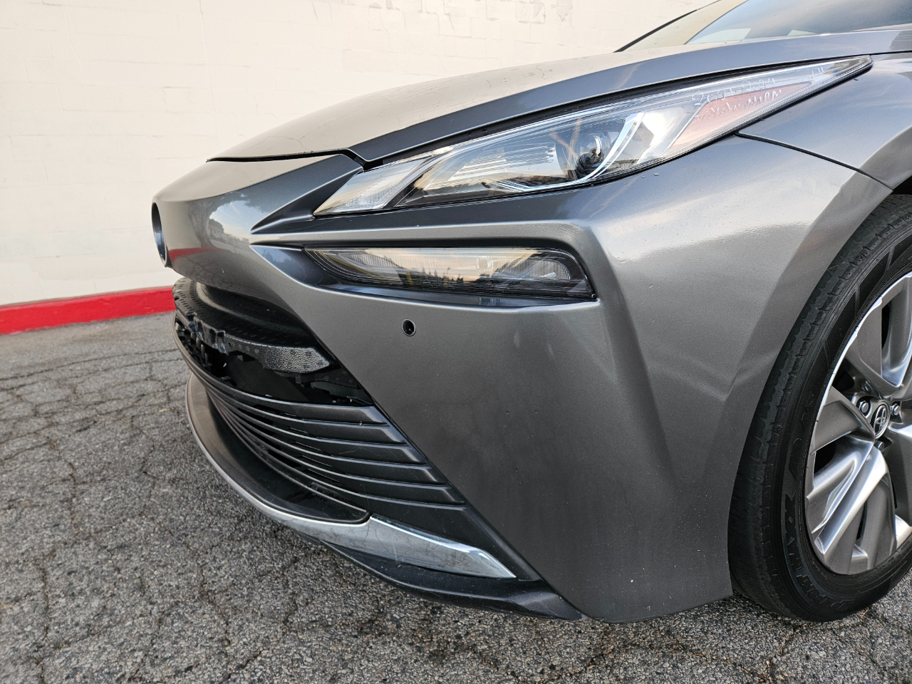 Vehicle image 23 of 24