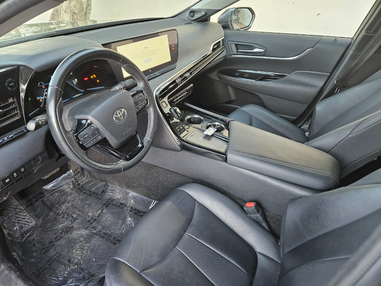 Vehicle image 12 of 24