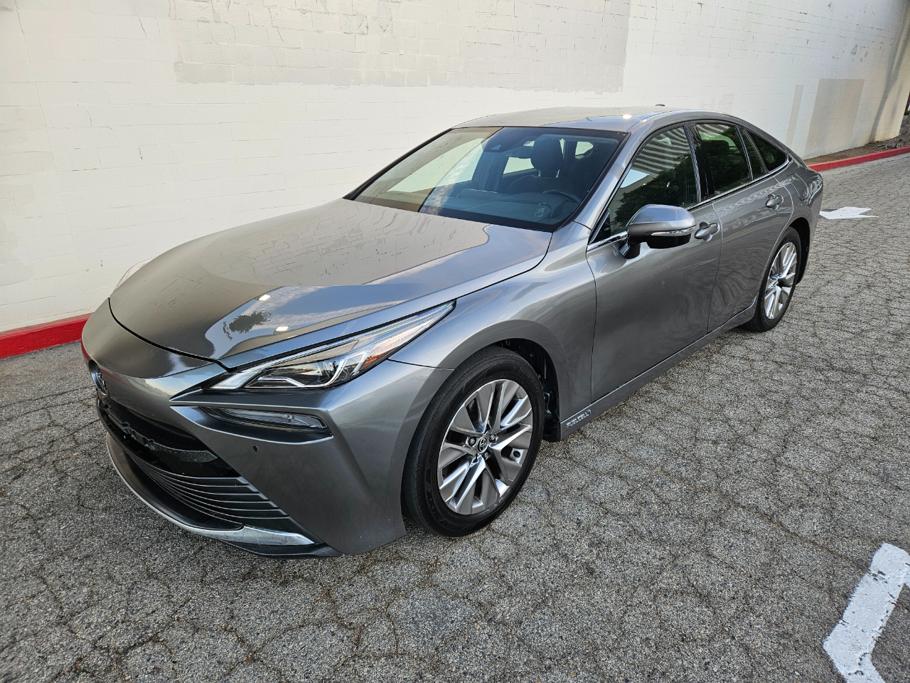 Vehicle image 6 of 24