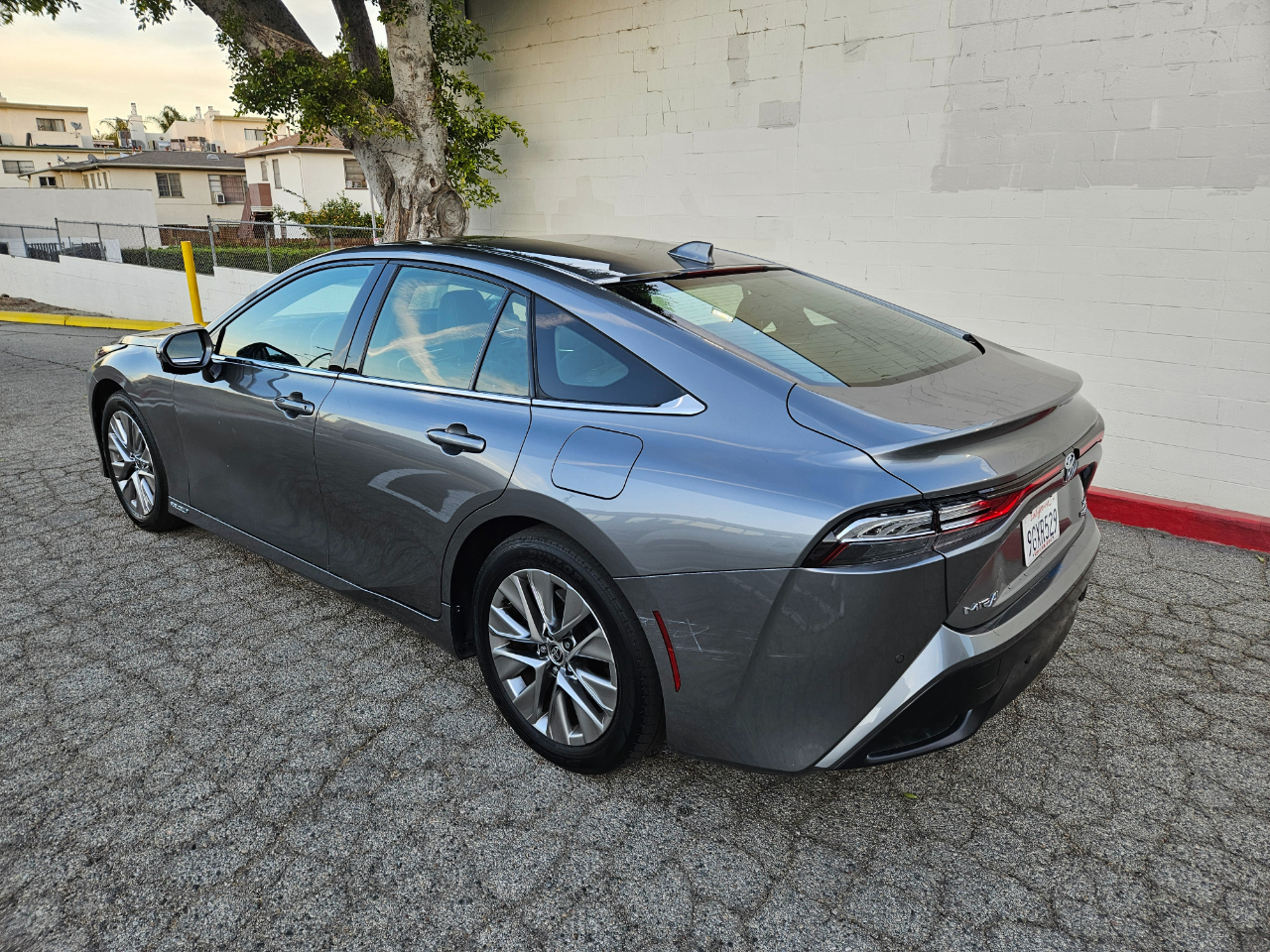 Vehicle image 5 of 24