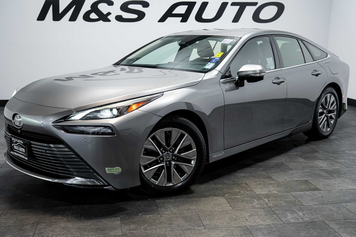 2023 Toyota Mirai XLE Image 1 of 28