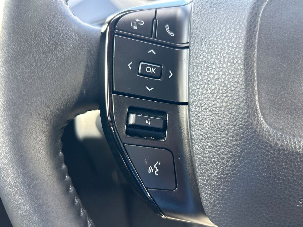 Vehicle image 23 of 23