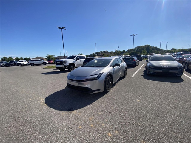 Vehicle image 1 of 14