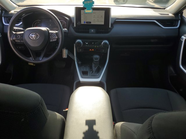 Vehicle image 19 of 31