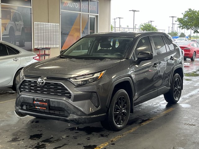 2023 Toyota RAV4 LE Image 1 of 29
