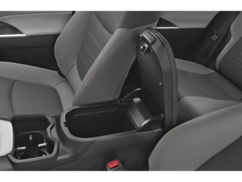 Vehicle image 17 of 18