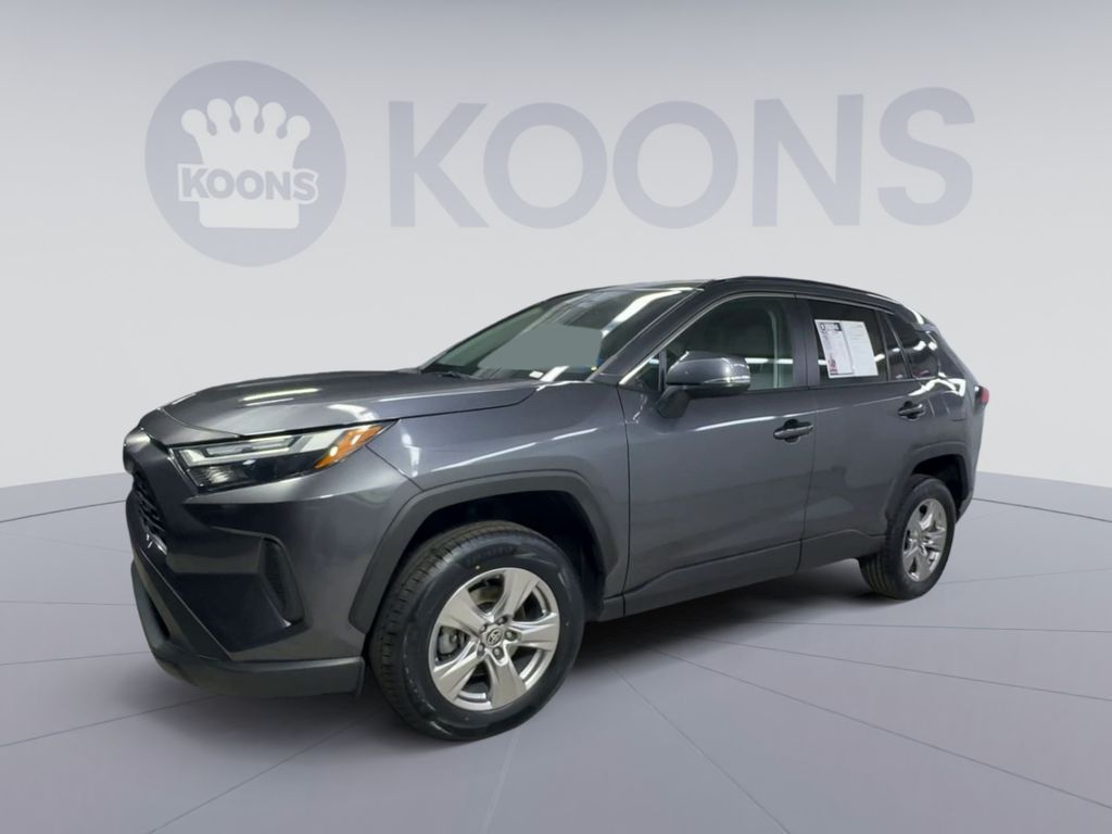 2023 Toyota RAV4 XLE Image 1 of 42