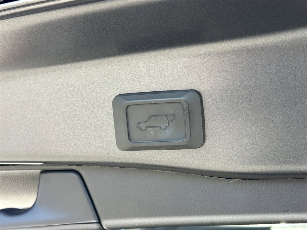 2023 Toyota RAV4 XLE Image 29 of 30