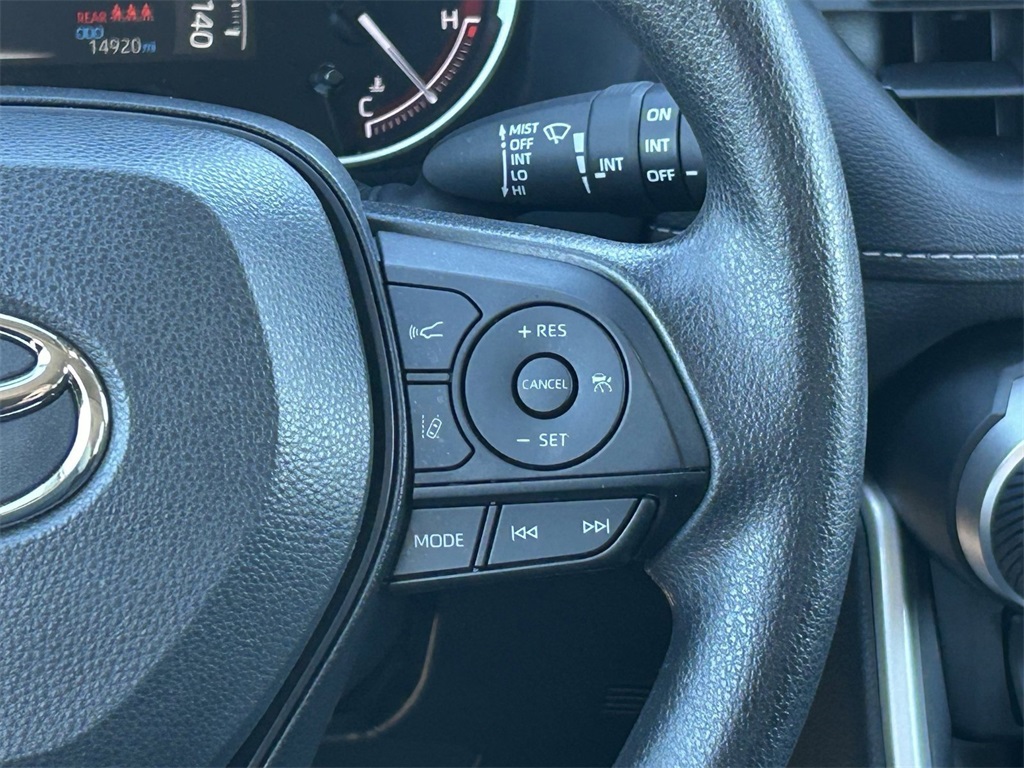 2023 Toyota RAV4 XLE Image 23 of 30