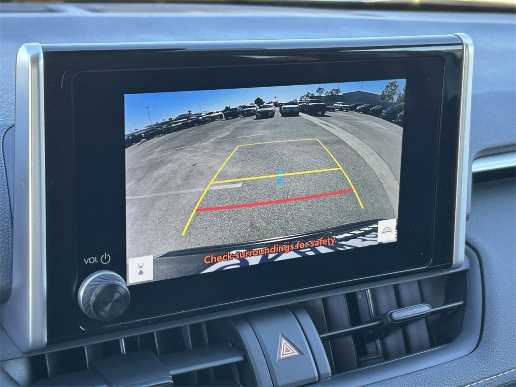 2023 Toyota RAV4 XLE Image 21 of 30