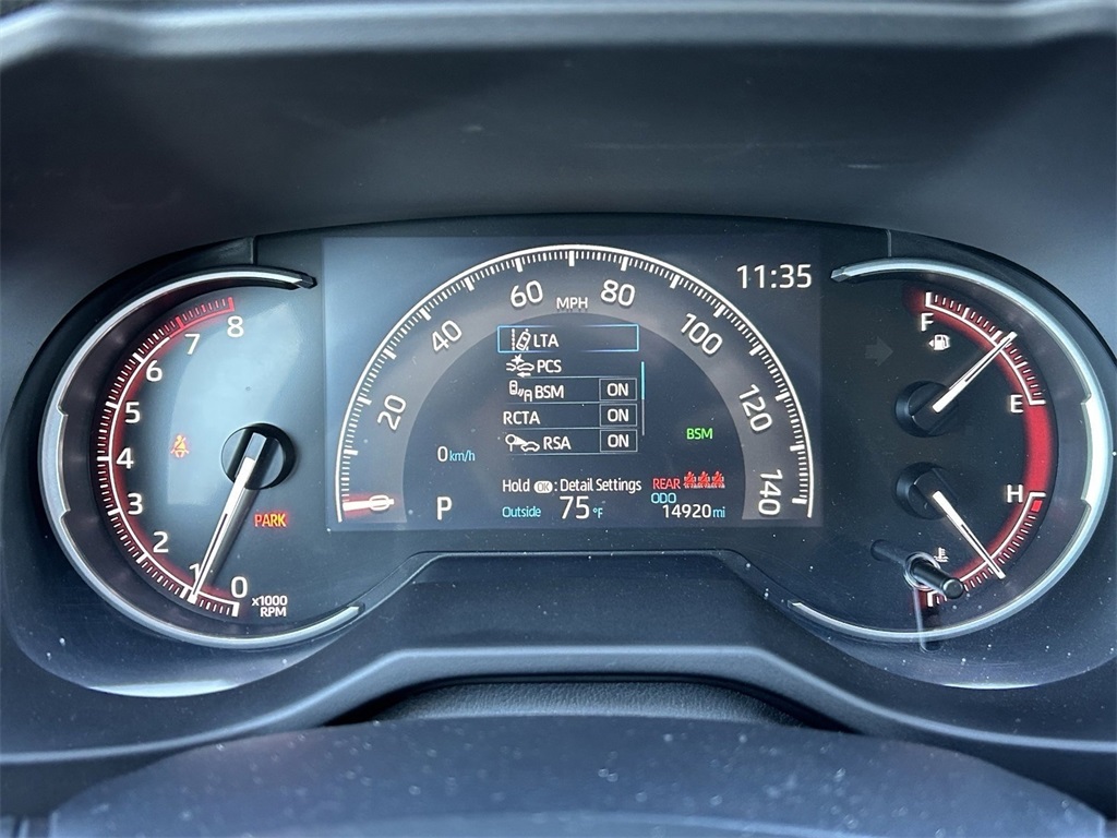 2023 Toyota RAV4 XLE Image 18 of 30