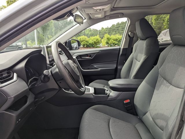 Vehicle image 16 of 27