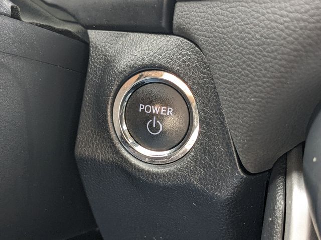 Vehicle image 25 of 27
