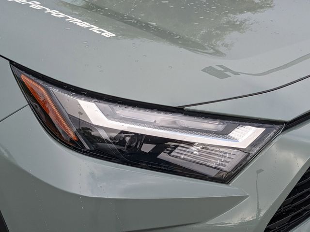 Vehicle image 9 of 27