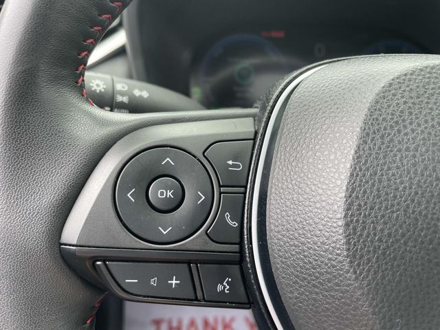 Vehicle image 33 of 36