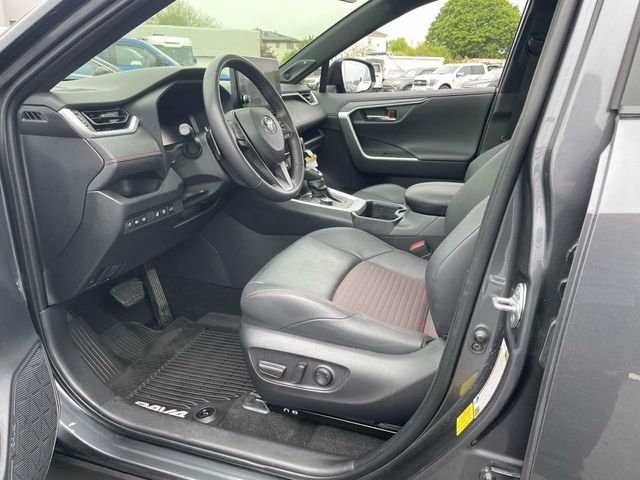 Vehicle image 20 of 36